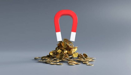 金价坐上“过山车”，这些金融机构靠管理费和交易佣金赚翻了