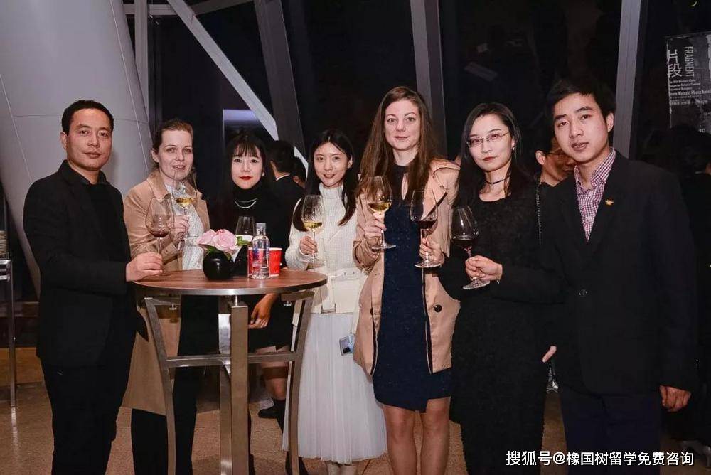 英国留学选专业必看！持续热门且高薪的金融专业分享