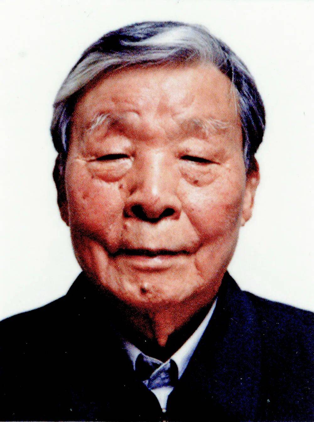 王晓光同志逝世,中央有关领导同志以不同方式表示哀悼