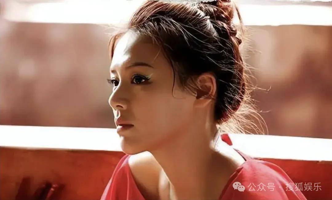 被全网劝分的这对终于分手了？她最近的状态确实肉眼可见的好！